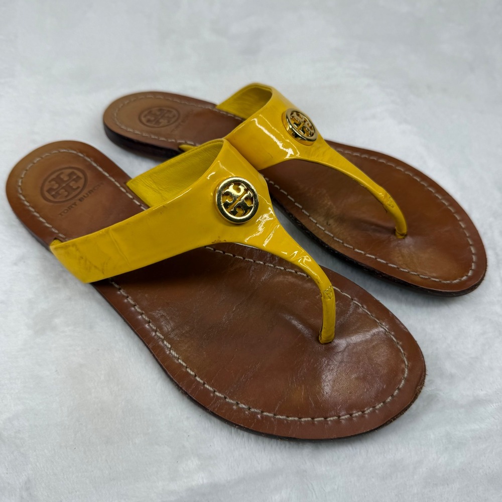 Tory Burch Miller Thong Sandals Yellow Patent Leather Gold Logo Medallion‎ 6M